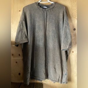 🌱$10/2 for $15! Oversized T-shirt